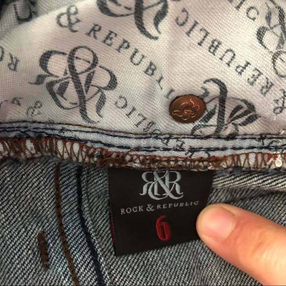 Rock & Republic Women's Dark Wash Jeans Size 6 - Picture 9 of 9